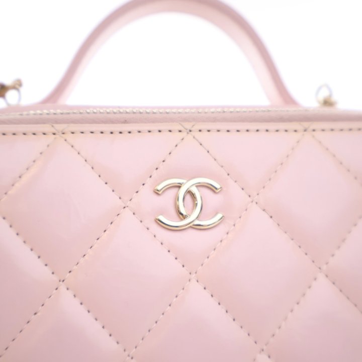 【CHANEL】Chanel Vanity Case 17cm★シャネル【ランク:A】 Chanel Vanity Rectangle with Top Handle, 21A Dark Pink