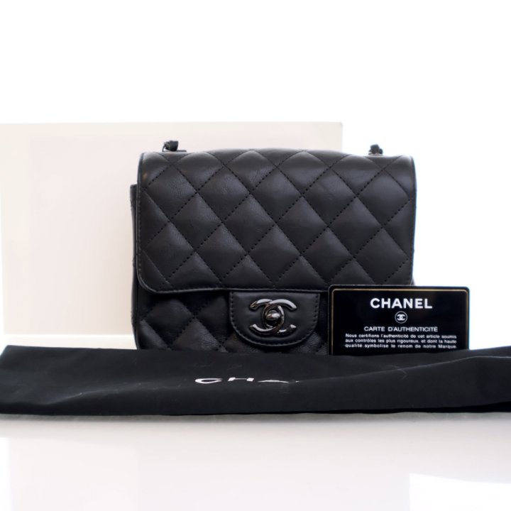 CHANEL シャネル ジュエリーツイードツーピーススーツ 001