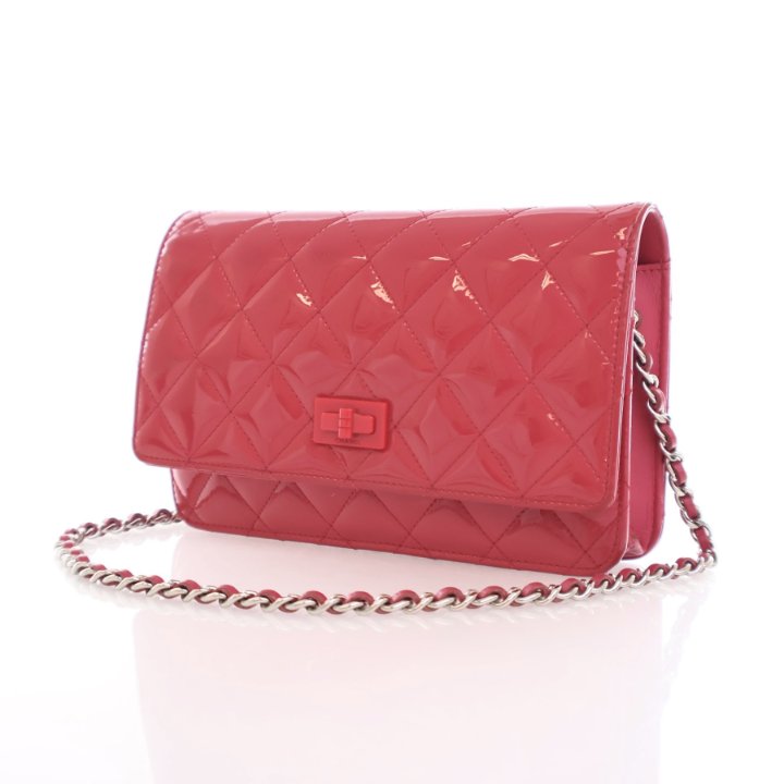 【CHANEL】Chanel WOC（Patent Goatskin）【ランク:A】 CHANEL Patent Leather Wallet-on-the-chain WOC Crossbody Flap