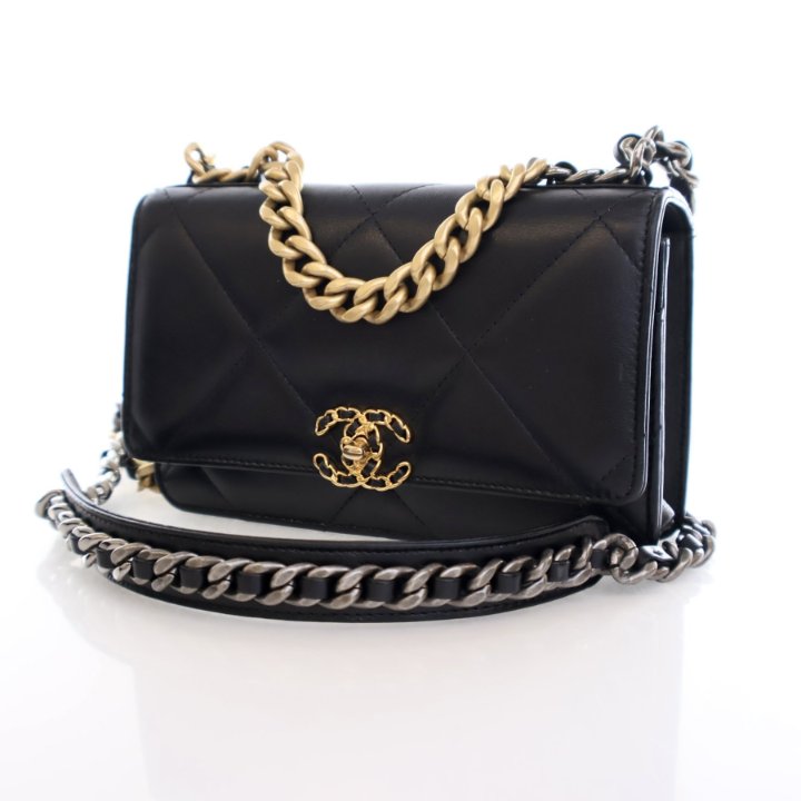 Chanel 19 Wallet On Chain (WOC) Black Lambskin Luxe Du Jour
