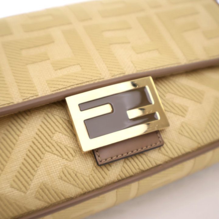Fendi Raffia Vitello Baguette - Luxe Bag Rental