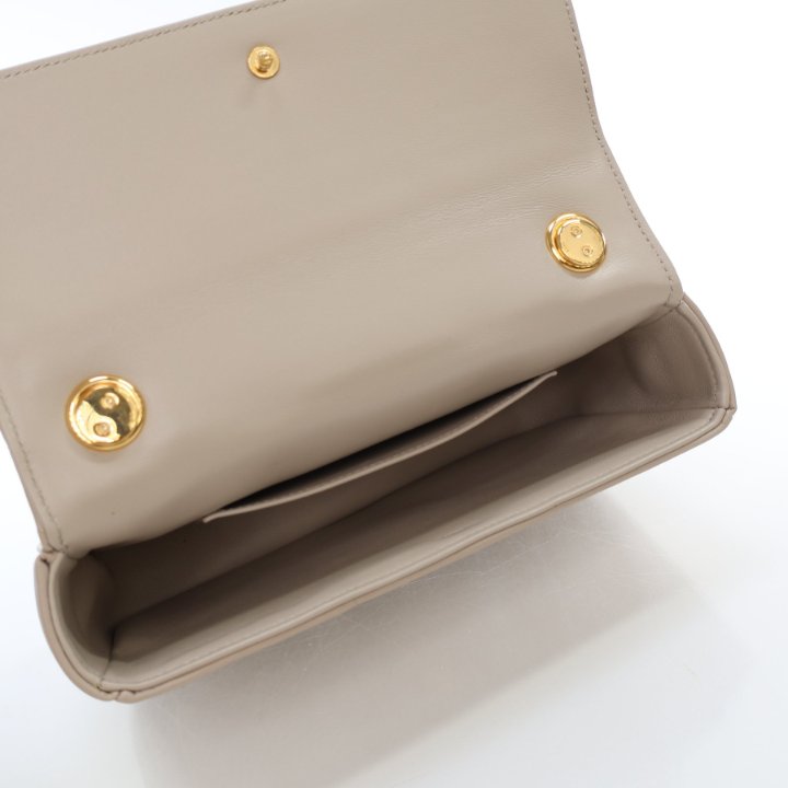 ショルダーバッグ・ポシェット CELINE Cappuccino Victoria Chain Shoulder Bag CELINE Cappuccino Victoria Chain Shoulder Bag (CELINE