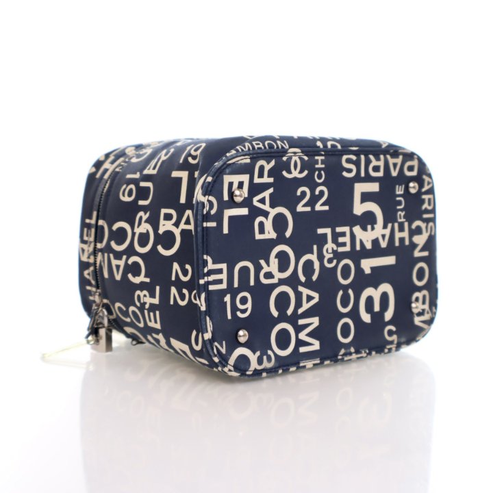 【在庫有】 Chanel Vanity Bag Blue Canvas - Luxe Du Jour バッグ