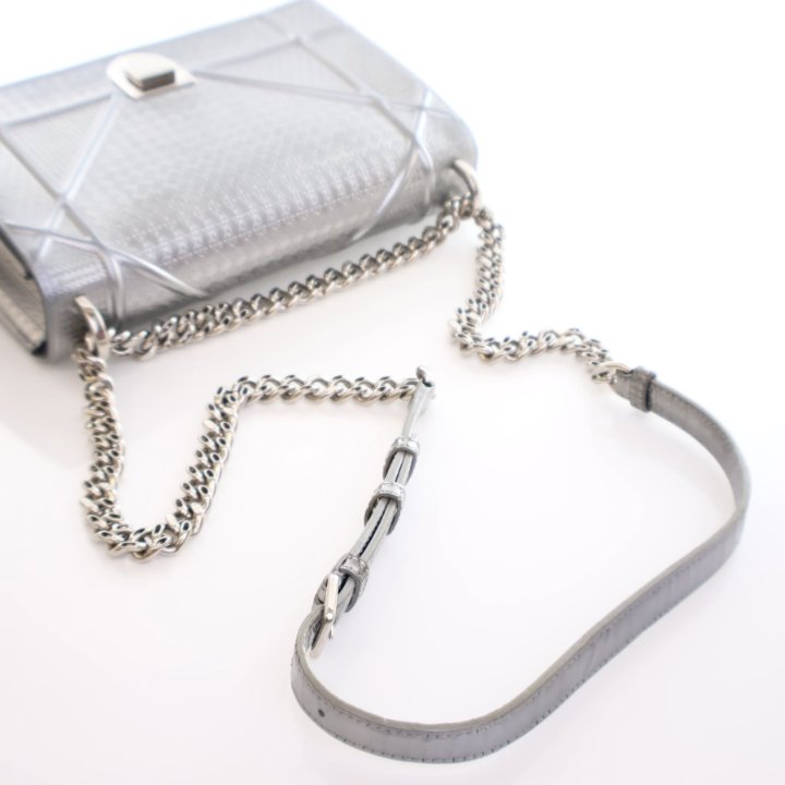 送料関税込★DIOR DIORAMA 1/S 0TGU DC ディオール シルバー Amazon | DIOR DIORAMA 1/S 0TGU DC シルバー ディオラマ