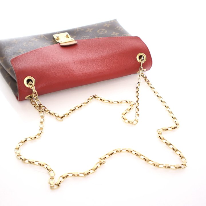 Louis Vuitton Pallas Chain Luxe Du Jour