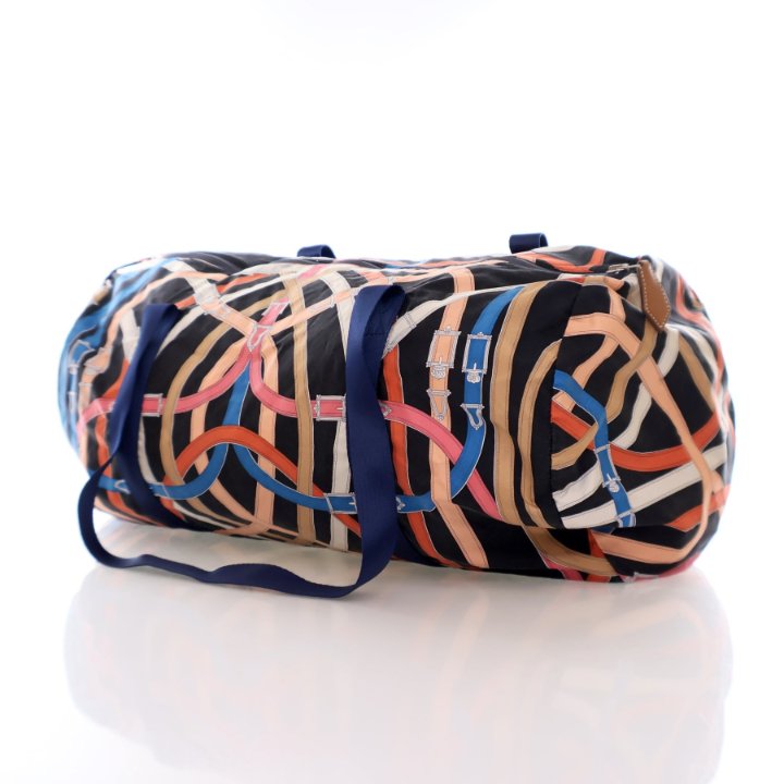 HERMES(エルメス) 可愛いく活用！Petit Chalutier duffle bag Hermes Airsilk Duffle 50 - Luxe Du Jour