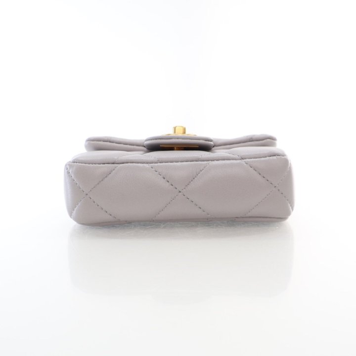 【人気/関税/送料込み】 Chanel Flap Card Holder Lambskin & Go Classic card holder - Lambskin, black — Fashion | CHANEL