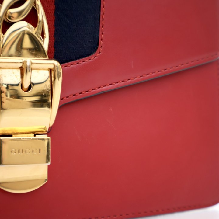 *＊Sizuku@＊* Gucci Sylvie Bag - Luxe Du Jour