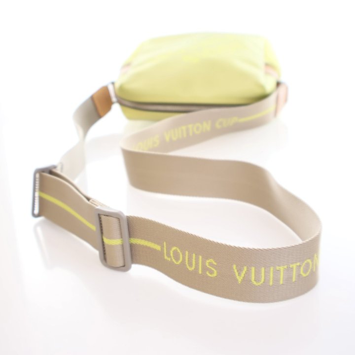 LOUIS VUITTON CUPバッグ　ポーチ Louis Vuitton Coffee Cup 2021 Fall Winter Collection