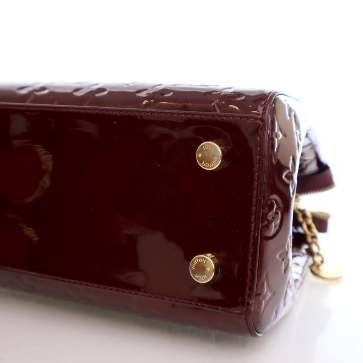 Louis Vuitton Monogram Vernis Brea MM - Luxe Du Jour