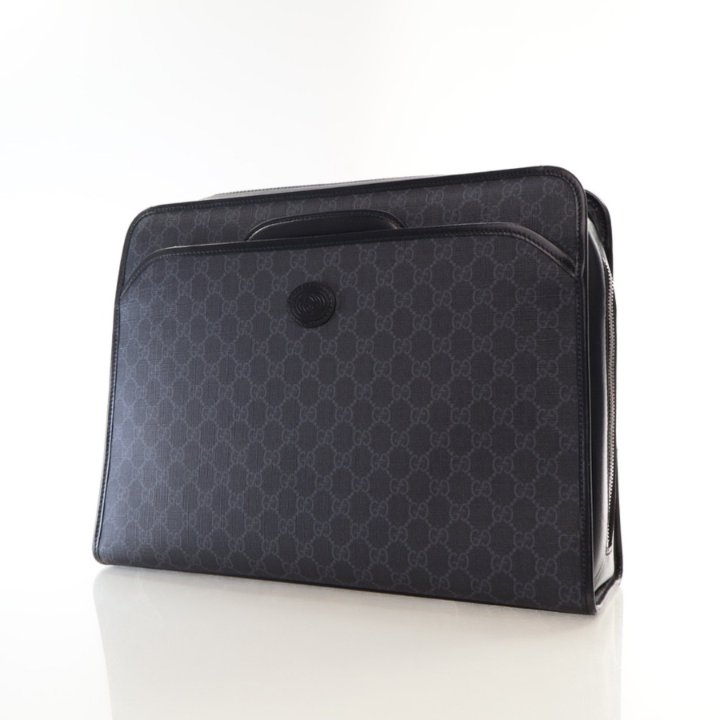 クラッチバッグ GUCCI Medium black GG Supreme fabric briefcase GG Black medium briefcase in black GG Supreme | GUCCI® US