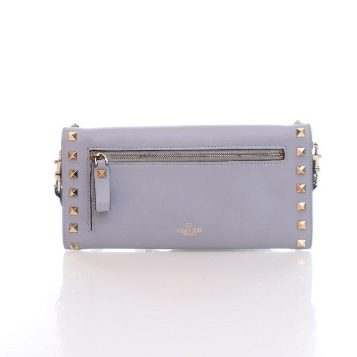 Valentino Rockstud Wallet On Chain (WOC) - Luxe Du Jour