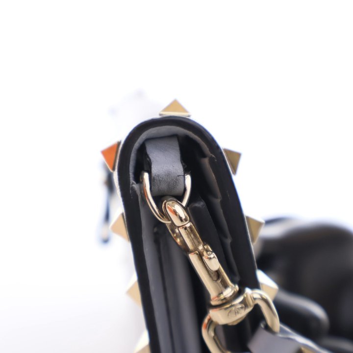 Valentino Rockstud Wallet On Chain (WOC) - Luxe Du Jour