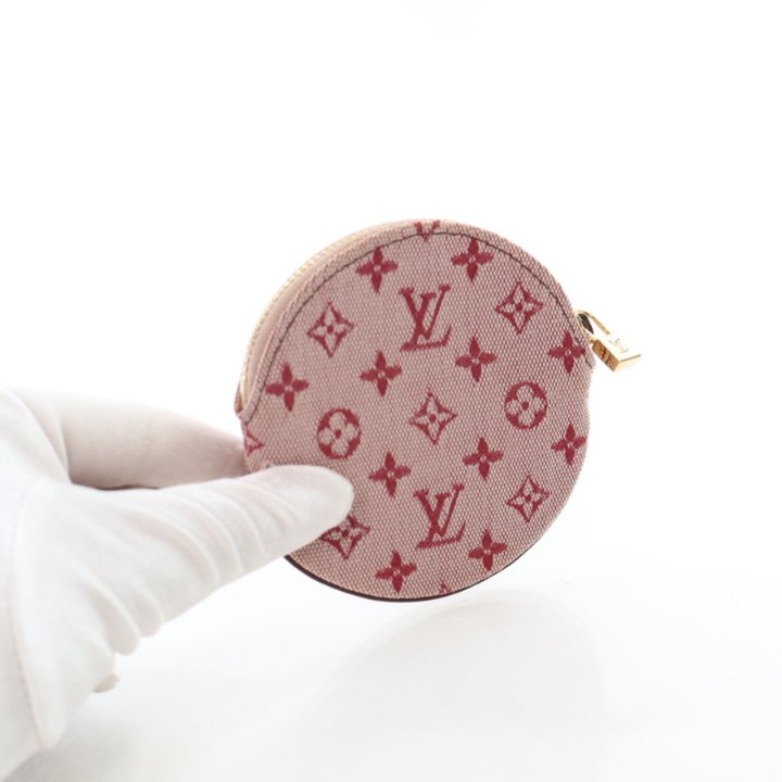 Louis Vuitton Lin Round Coin Purse - Luxe Du Jour