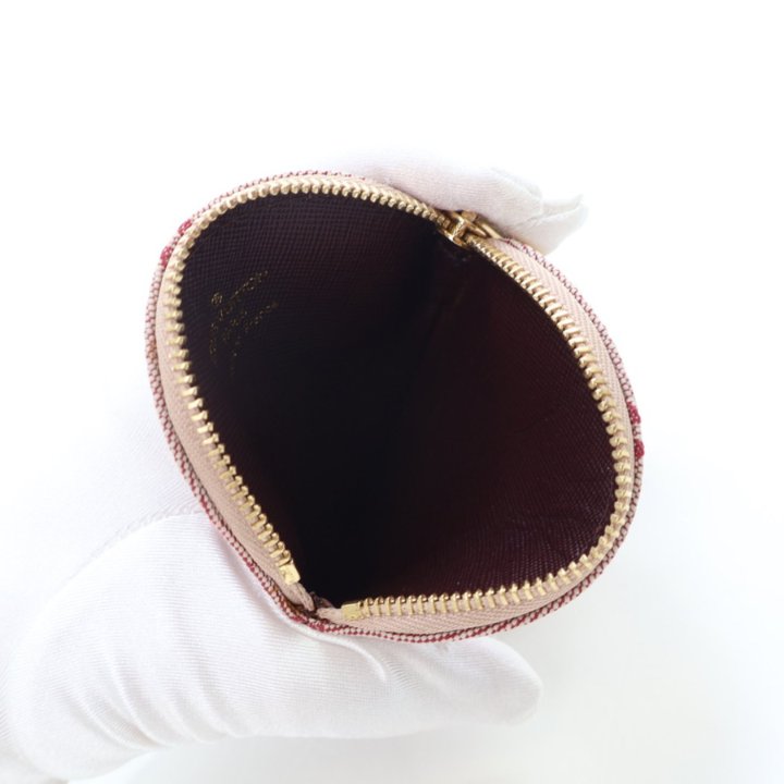 Louis Vuitton Lin Round Coin Purse - Luxe Du Jour