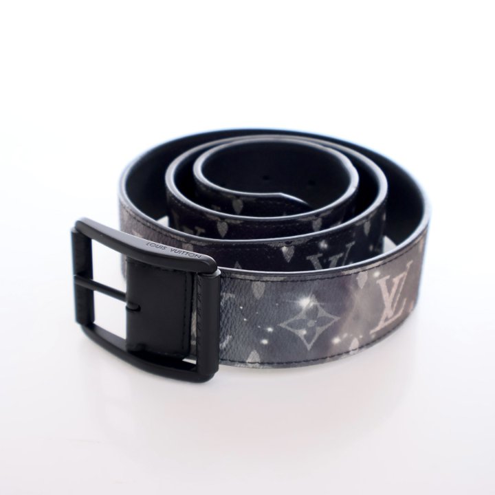 LV Initiales 40MM Reversible Monogram Macassar Canvas - Men  Louis Vuitton (Reverso) Monogram Galaxy Belt 100MM display picture 1