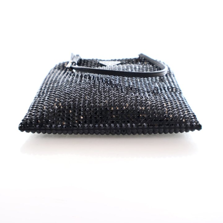 関税込◆送料無料！【PRADA】Embellished Satin Handbag Embellished satin bag in metallic - Prada | Mytheresa