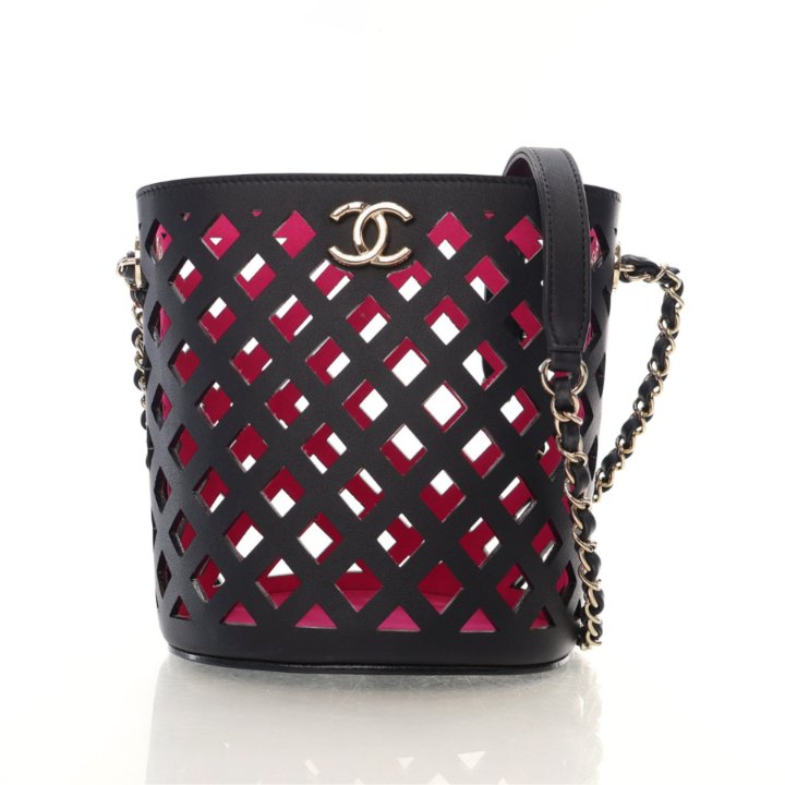 Chanel-Trendy-CC-So-Black-WOC-