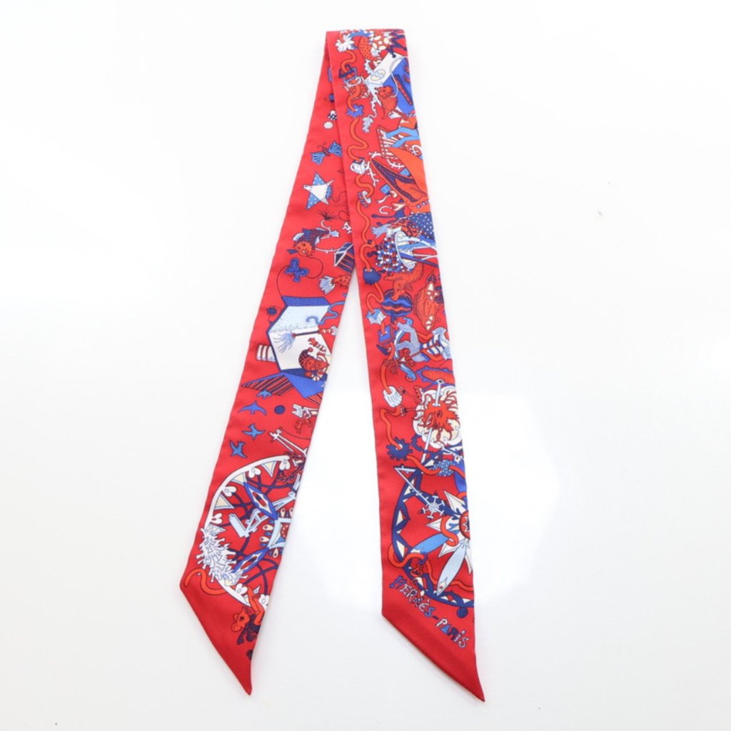 【ワンポイントにお洒落】HERMES シルクツイル Hermes Silk Twilly - Luxe Du Jour