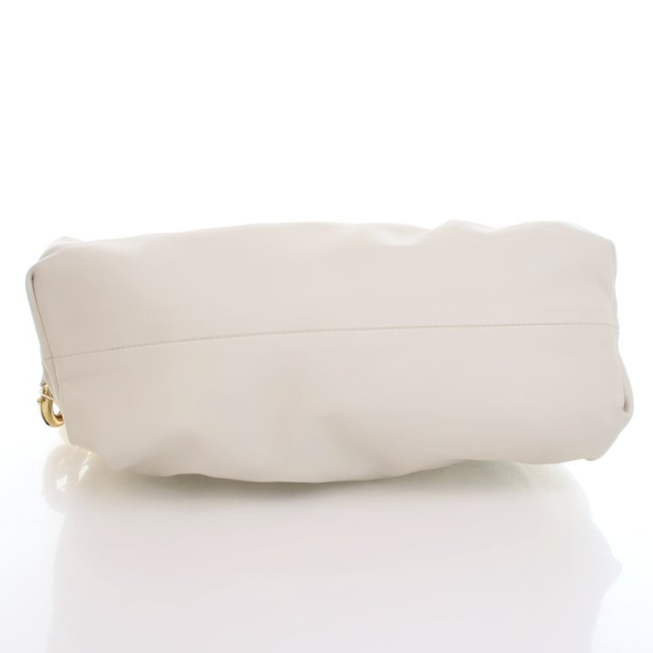 Bottega Veneta Lambskin The Chain Pouch - Luxe Du Jour