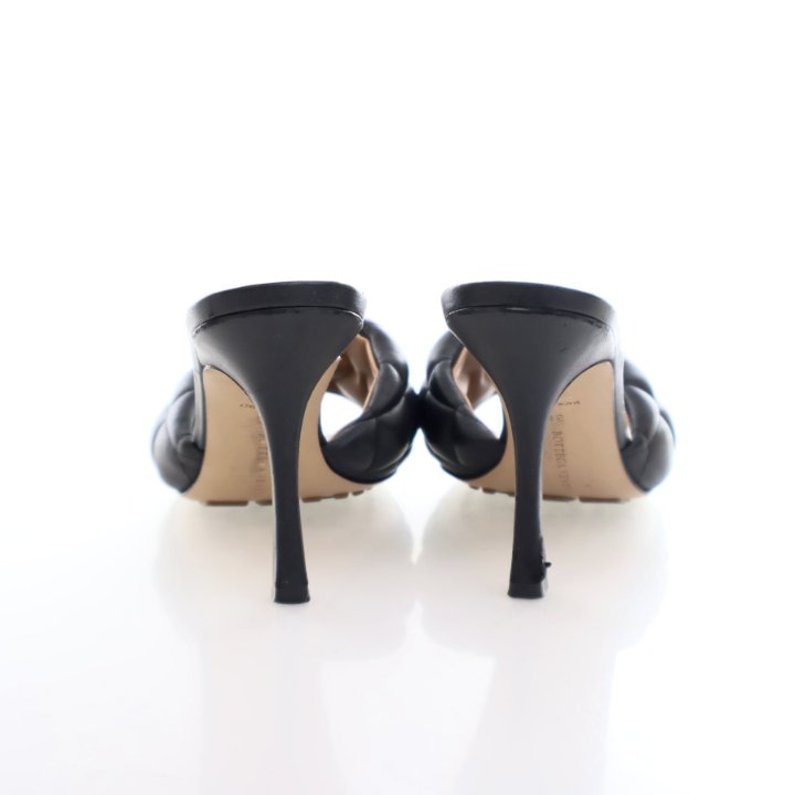 Bottega Veneta Padded Mule Sz 38 - Luxe Du Jour