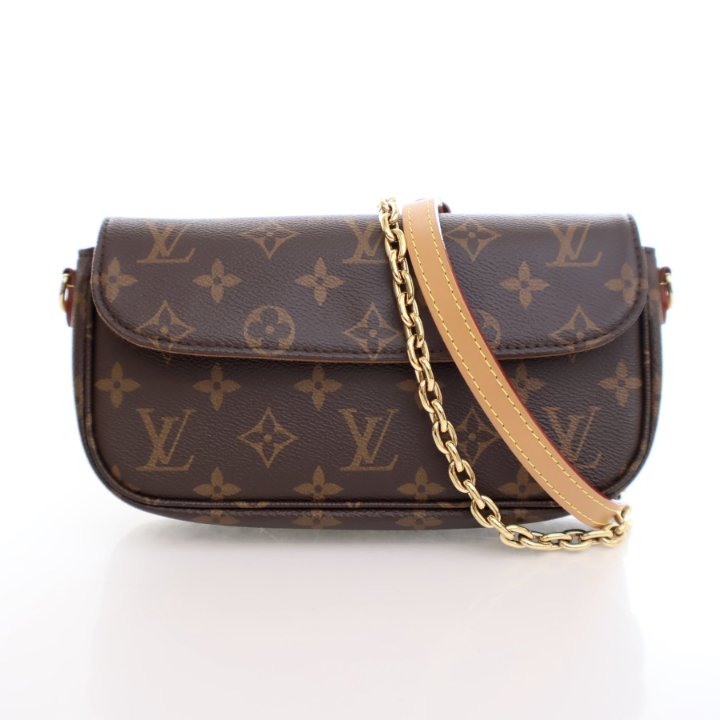Louis Vuitton Ivy Wallet On Chain (WOC) - Luxe Du Jour