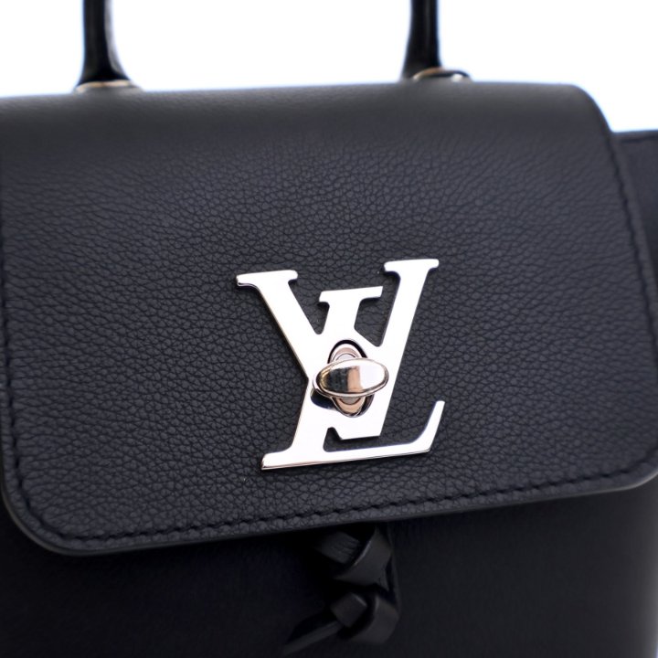CaILouis Vuitton Lockme Backpack ブラック Louis Vuitton Calfskin Lockme Backpack Black 183200 – FASHIONPHILE