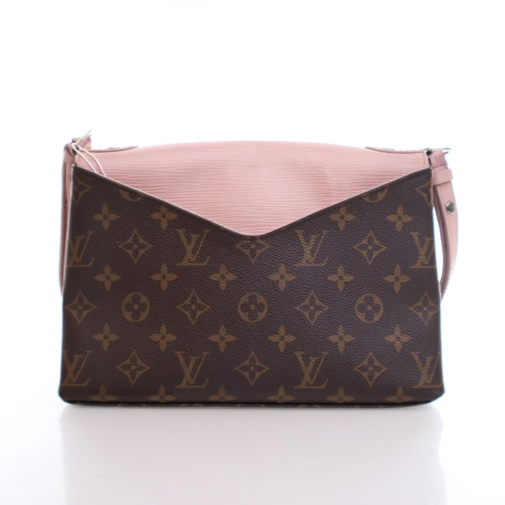 Louis Vuitton Saint Michel - Luxe Du Jour