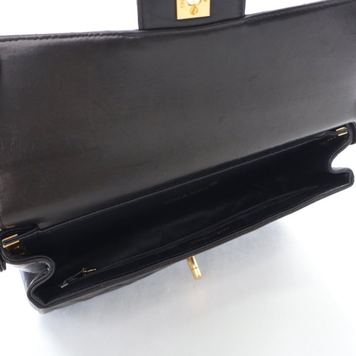 ★TOUT Y EST★ DOUBLE VINTAGE BAG BLACK FNSSB02BKF Chanel Double Sided Vintage Flap Bag Black Lambskin - Luxe