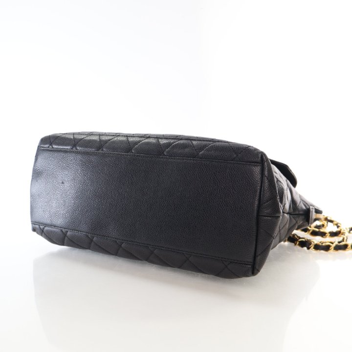 Chanel Quilted Shoulder Bag Black Caviar - Luxe Du Jour