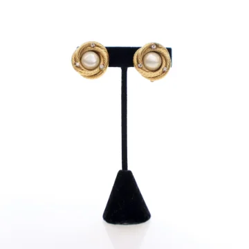 Chanel Vintage Faux Pearl Clip On Earrings