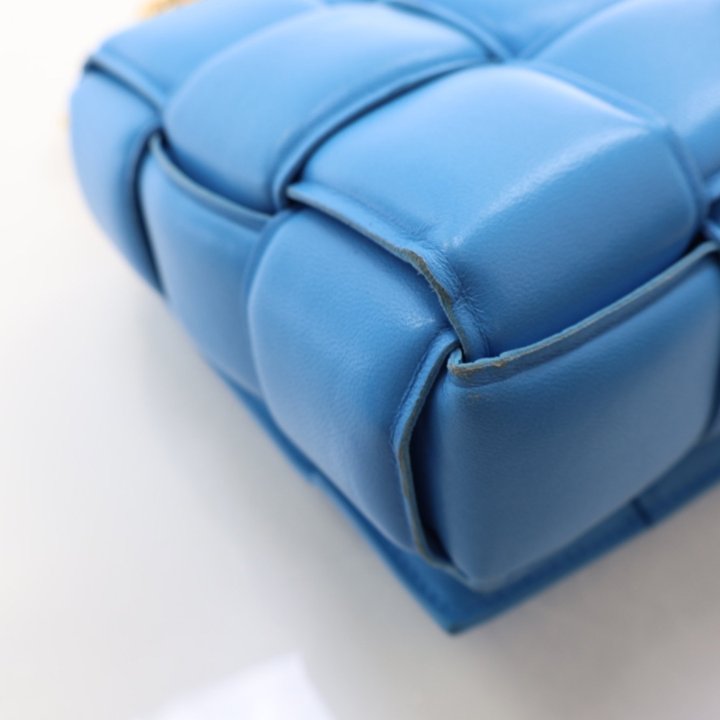 Bottega Veneta Padded Cassette - Luxe Bag Rental