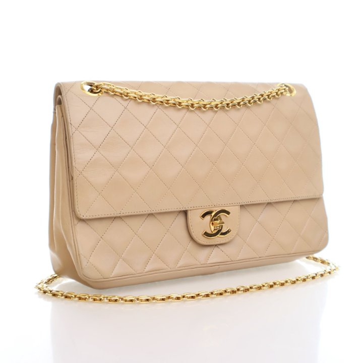 Chanel Vintage Medium Beige Lambskin Classic Double Flap Bag