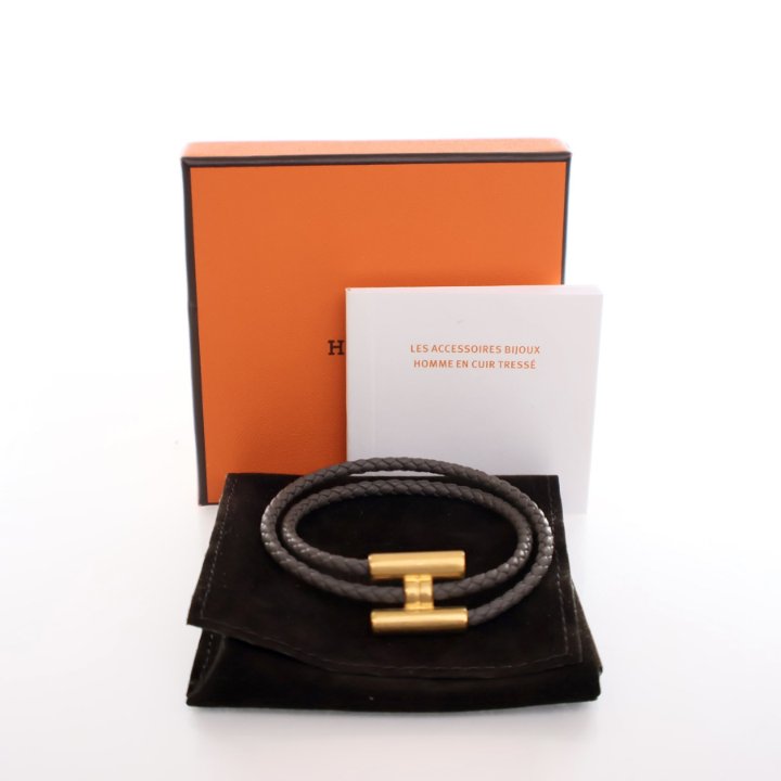 【多彩♪】エルメス ブレスレット Tournis Tresse bracelet Tournis Tresse bracelet | Hermès USA
