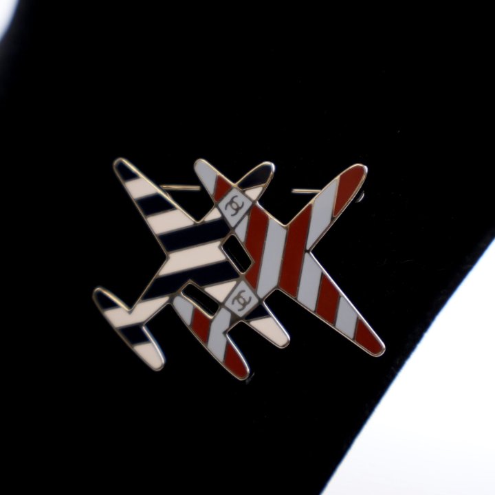 Chanel Airlines Enamel Plane Brooch - Luxe Du Jour