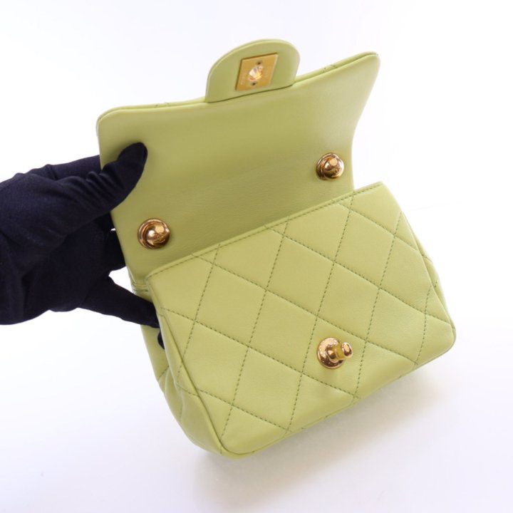 【ヴィンテージ】Rank:S☆Chanel Dark Green Mini Classic Flap Chanel Dark Green Quilted Lambskin Mini Rectangular Flap Bag
