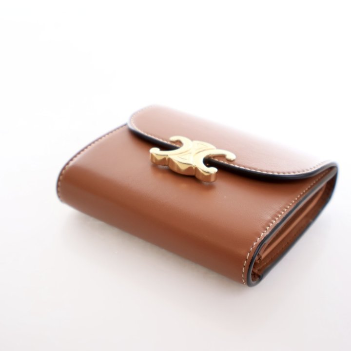 【CELINE】COMPACT WALLET CELINE COMPACT WALLET WITH COIN TRIOMPHE IN SHINY CALFSKIN