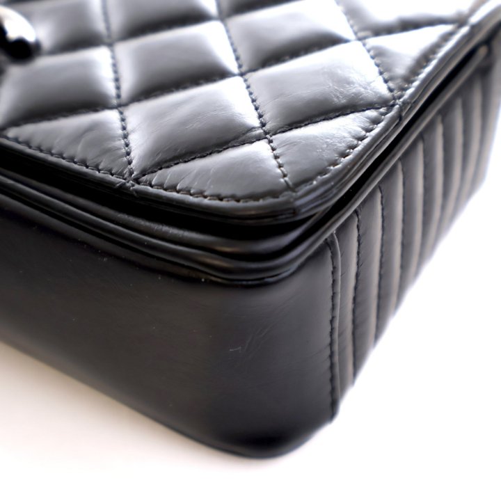 【CHANEL】Chanel coco boy flap bag★シャネル【ランク:A】 CHANEL Patent Quilted Medium Coco Boy Flap Black 237565