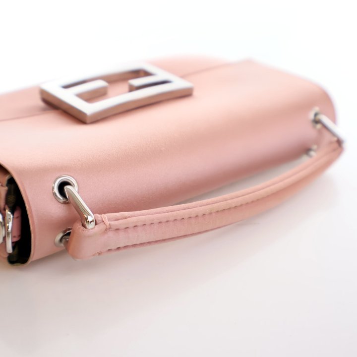 極美品　Fendi Accessory Pouch Pink Bag Fendi Satin Baguette Phone Pouch - Luxe Du Jour