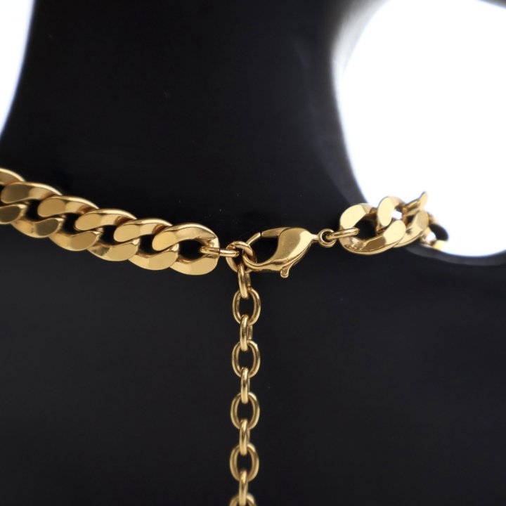 美品 Dior 30 Montaigne ショートネックレス ゴールド CD 30 Montaigne