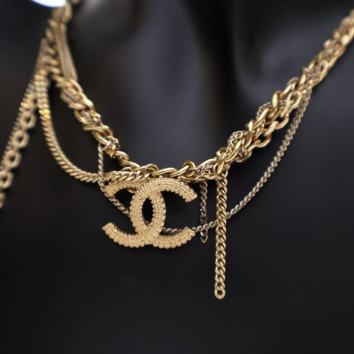【気高き首もと】CHANEL 25SS Choker Necklace Chanel Choker Necklace CC Strass SKC1162 – Luxury Promise