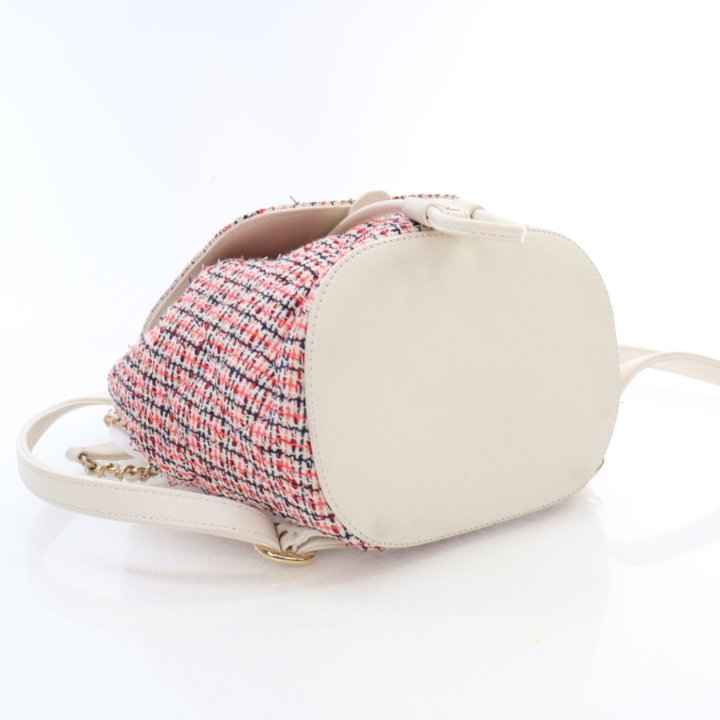 Chanel Tweed CC Mania Backpack - Luxe Du Jour display picture 3