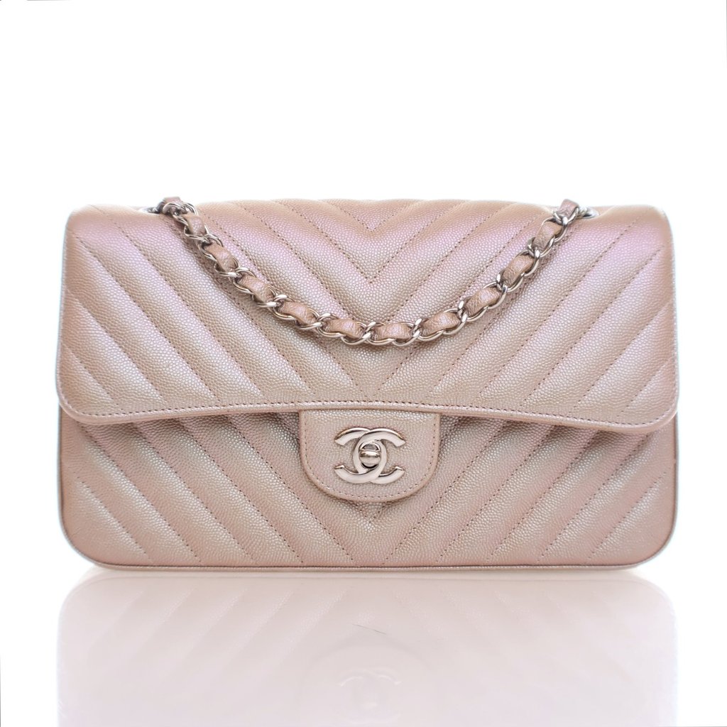 シャネル CHANEL 22P Iridescent Green Turquoise Medium Classic Flap – Carly