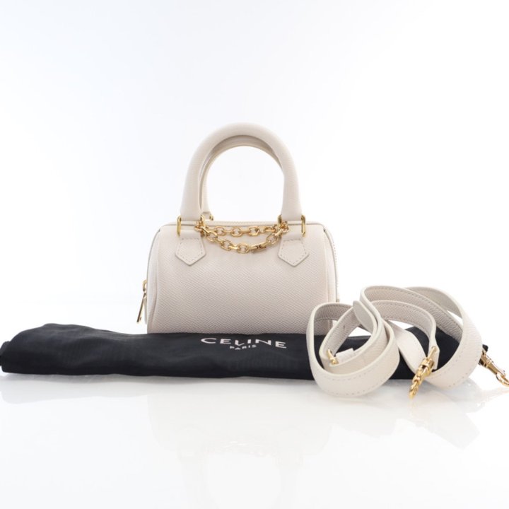 【VIPセール】CELINE 早い者勝ちセール！ Small Boston バッグ Celine Small Boston Bag in Black Smooth Calfskin and GHW