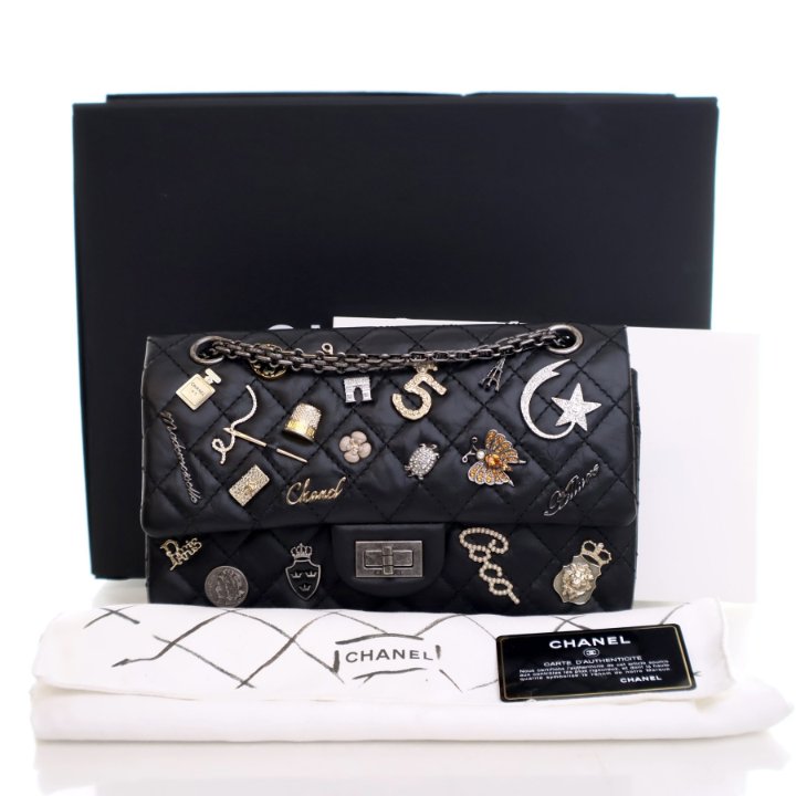 Chanel Black Aged Calfskin Lucky Charms Reissue 225 - Luxe