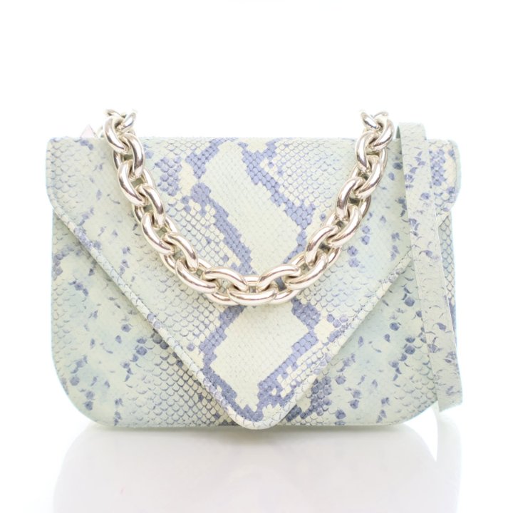 直営店☆BOTTEGA VENETA☆MOUNT ENVELOPE CHAIN ショルダー NEW BOTTEGA VENETA Mount Envelope Chain White Leather