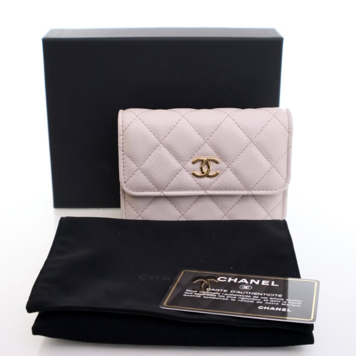 Tweed Chanel ✨未使用級✨CHANEL　PLAID＆POUCH　ブランケット　カシミヤ混　限定 Quilted 1714180 Purple Chain With Clutch Mini 布団・毛布