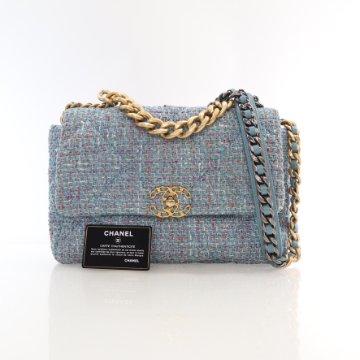 ショルダーバッグ・ポシェット × ヴィンテージ(中古) Chanel Tweed Classic Medium Chanel Large Blue Tweed 19 Flap Bag - Luxe Du Jour