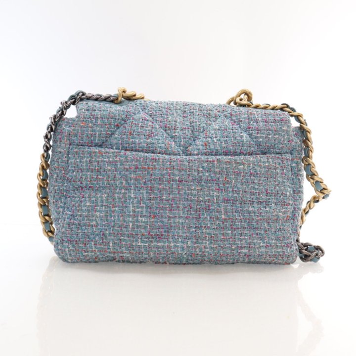 【CHANEL】Tweed & l Bleu clair & noir サンダル Chanel Large Blue Tweed 19 Flap Bag - Luxe Du Jour