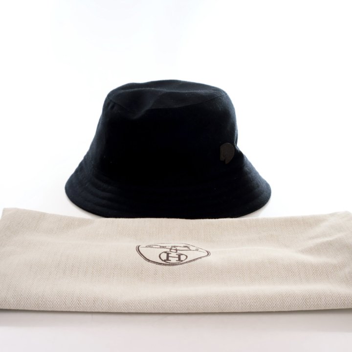 Hermes Black Bucket Hat with brown  Logo Hermes Fred Punk H bucket hat - Black | Hermès UAE main image 4